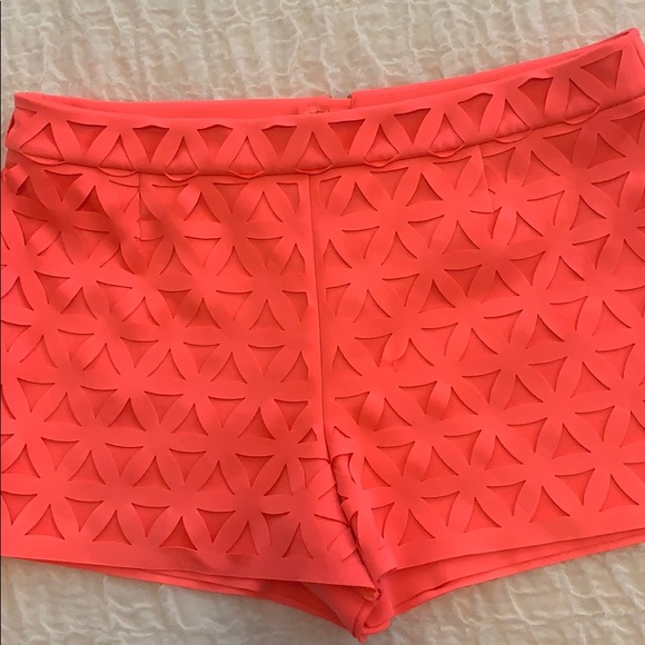 Lilly Pulitzer Pants - Lilly Pulitzer laser cut shorts